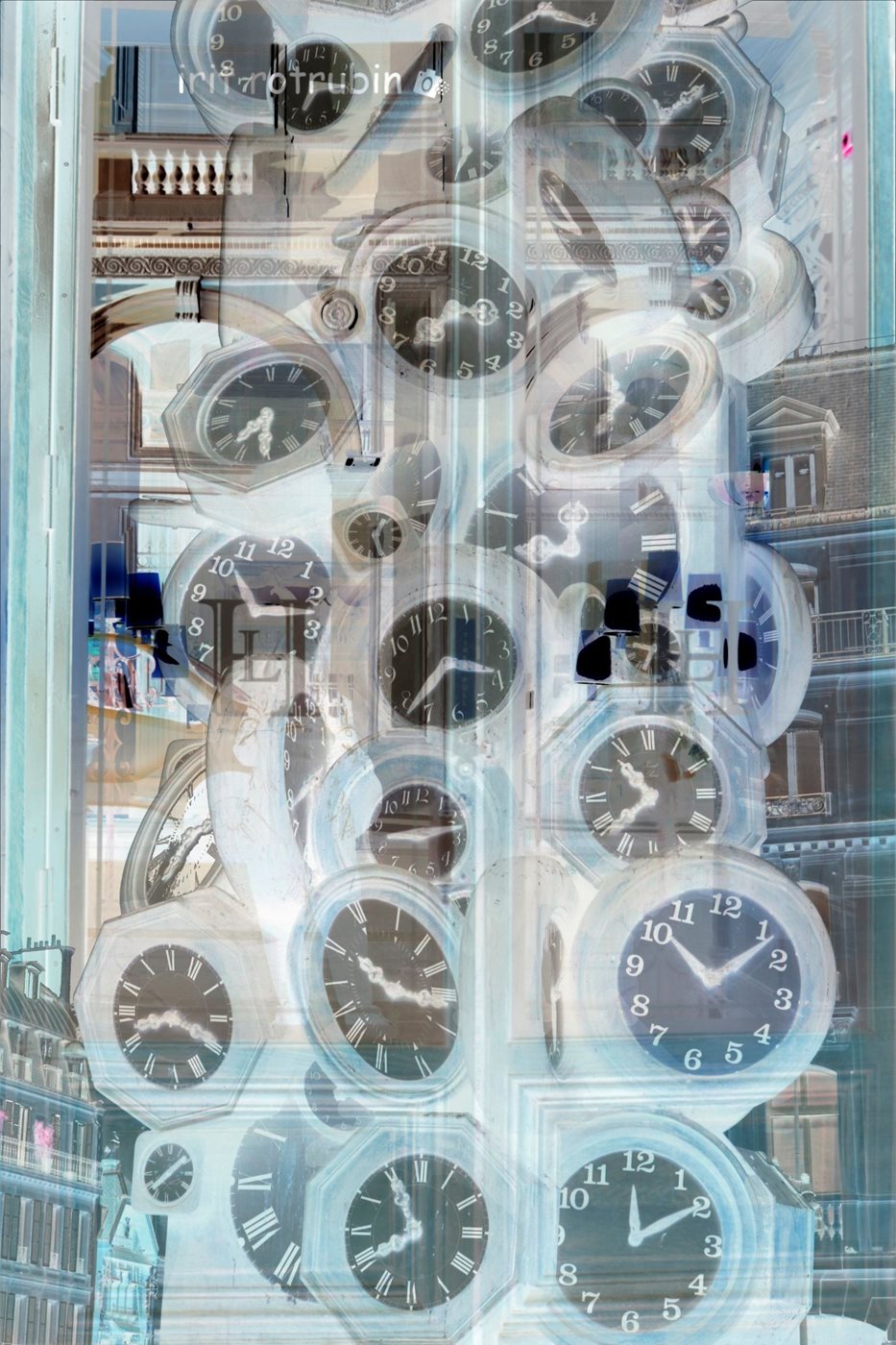 קולאז' שעונים בארמון לבן שחור M 00-111